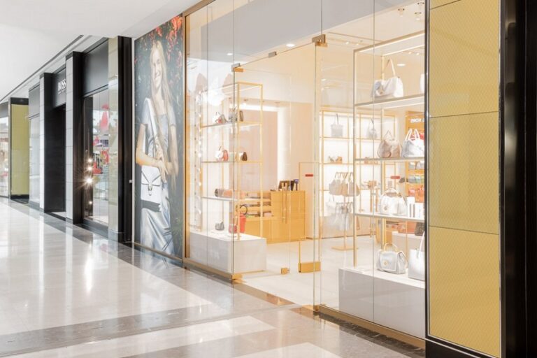 Commercial glass partitions
