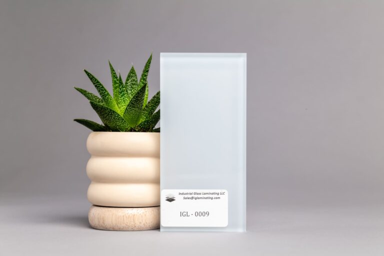 IGL-0009_Colored-glass