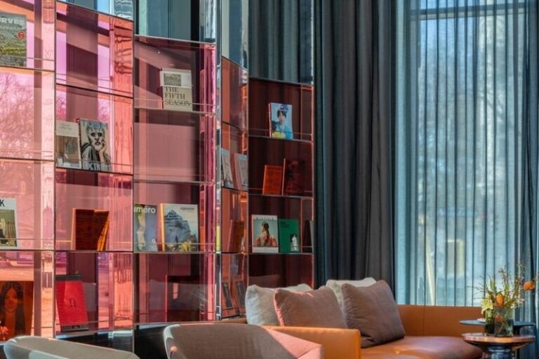 Colored Laminated Glass in Residential projects