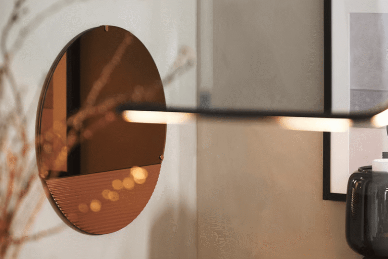 Colored Mirror