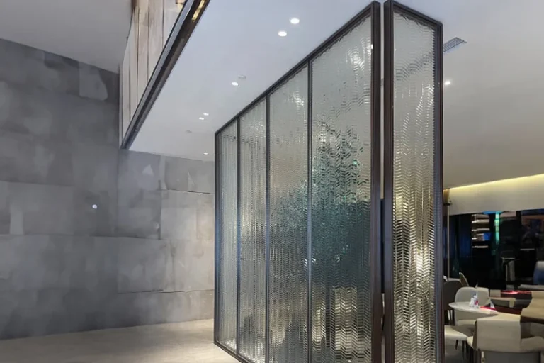 Specialty Glass_Hospitality and retail spaces